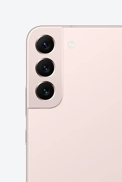 Galaxy S22+ in Pink Gold: the rear cameras up close