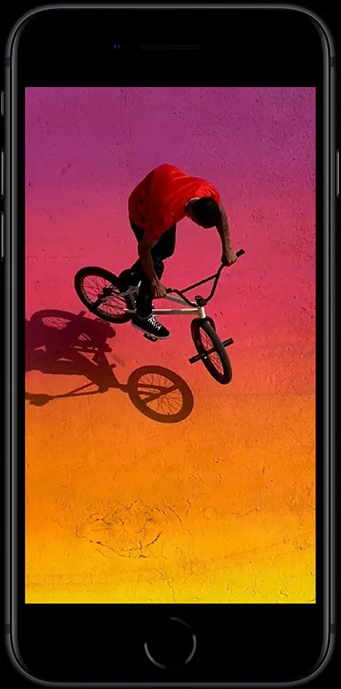 iPhone 8 from the front, to the same scale